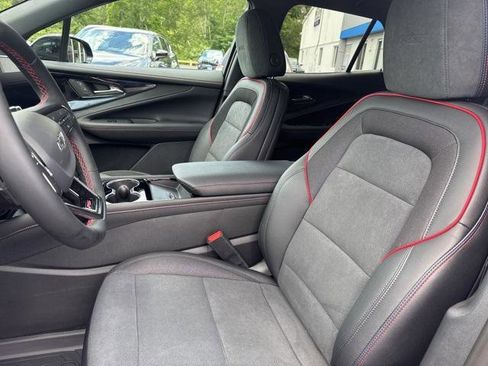 New 2025 Chevrolet Blazer EV RS image 9