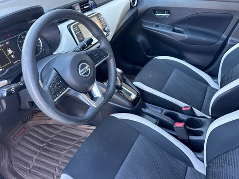 Used 2021 Nissan Versa SV FWD image 10