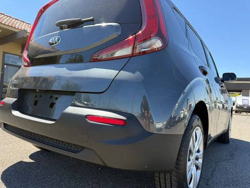 Used 2021 Kia Soul LX image 42