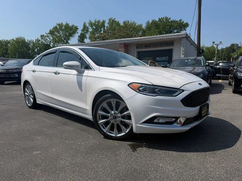 Used 2018 Ford Fusion Platinum FWD image 1