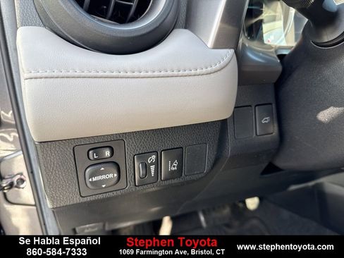 Used 2018 Toyota RAV4 Limited image 14