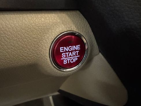 Used 2015 Acura RDX FWD image 12