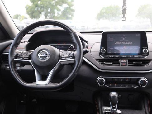 Used 2021 Nissan Altima 2.5 SR FWD image 23
