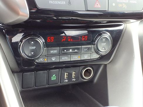 Used 2024 Mitsubishi Eclipse Cross SE image 14