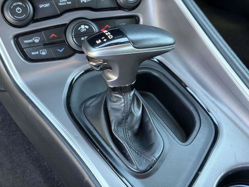 Used 2022 Dodge Challenger GT w/ Plus Package image 12