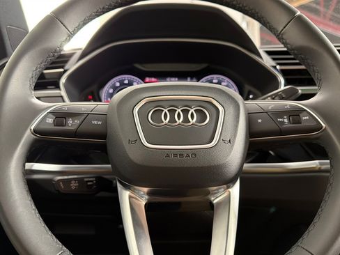 Used 2025 Audi Q3 2.0T Premium Plus w/ Premium Plus Package AWD/4WD image 23
