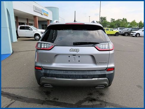 Certified 2019 Jeep Cherokee Limited AWD/4WD image 6