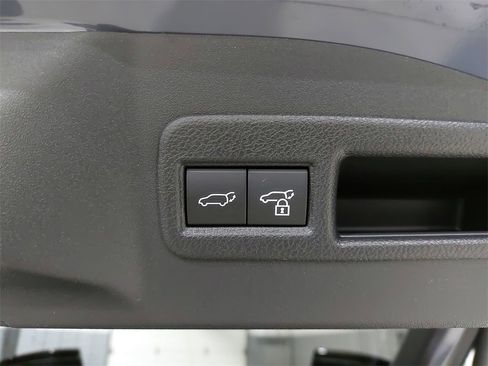 Used 2025 Subaru Solterra Touring image 14