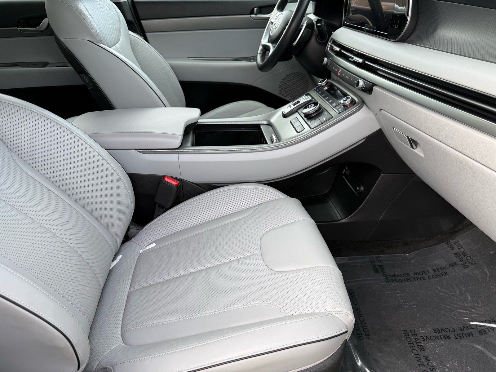 Used 2025 Hyundai Palisade SEL FWD image 32