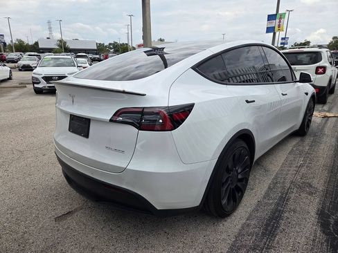Used 2022 Tesla Model Y Performance AWD/4WD image 6