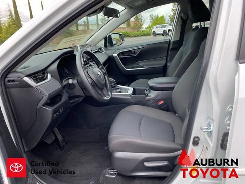 Certified 2024 Toyota RAV4 LE AWD/4WD image 31