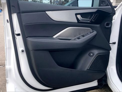 Used 2024 Acura MDX w/Technology Package image 39