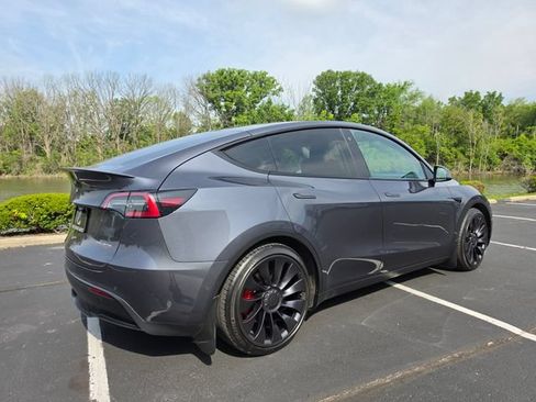Used 2022 Tesla Model Y Performance AWD/4WD image 6