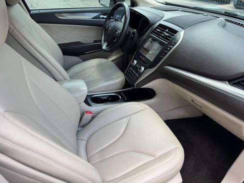 Used 2018 Lincoln MKC Premiere FWD image 22