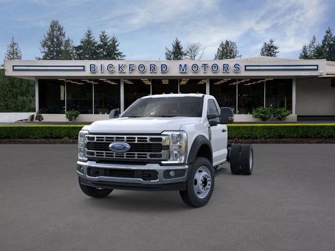 New 2026 Ford F450 XL w/ XL Chrome Package image 2