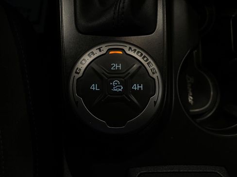 Used 2023 Ford Bronco Outer Banks AWD/4WD image 27