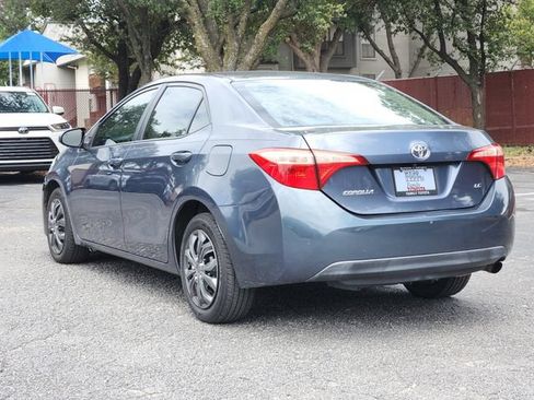 Used 2018 Toyota Corolla LE FWD image 3