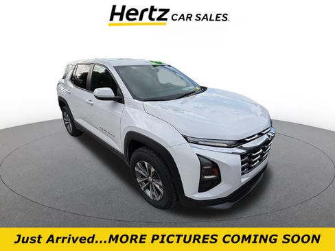 Used 2025 Chevrolet Equinox LT image 1