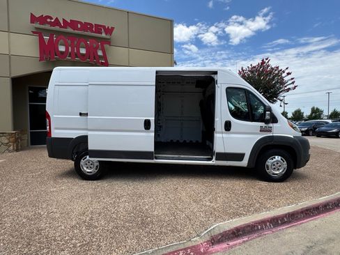 Used 2017 RAM ProMaster 2500 w/ Interior Convenience Group FWD image 15
