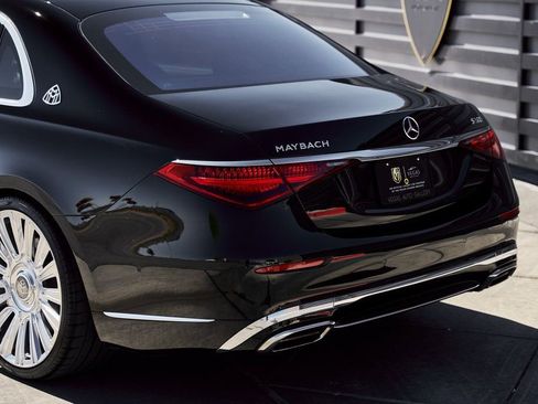 Used 2021 Mercedes-Benz Maybach S 580 4MATIC image 9