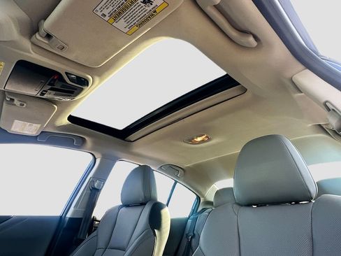 Used 2020 Subaru Legacy Limited image 23