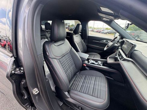New 2026 Ford Explorer ST-Line w/ ST-Line Street Pack AWD/4WD image 18