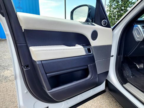 Used 2016 Land Rover Range Rover Sport Supercharged image 12