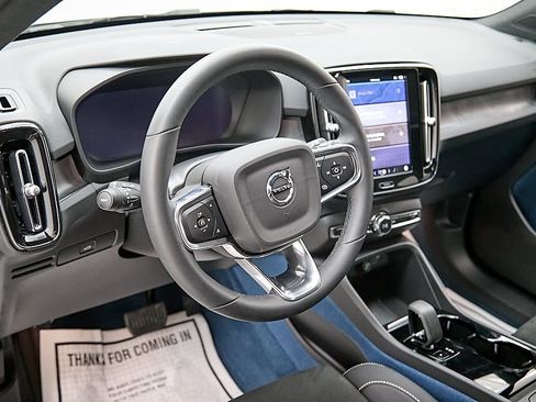 Certified 2023 Volvo XC40 Recharge Ultimate image 16