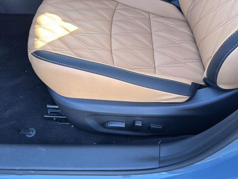 New 2025 Nissan Sentra SV w/ SV Premium Package image 28