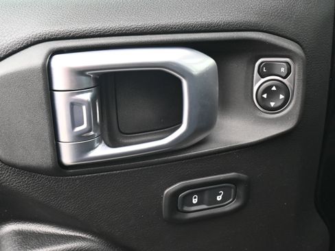 Used 2022 Jeep Gladiator Mojave image 29