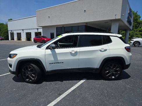 Used 2021 Jeep Compass Latitude w/ Driver Assistance Group FWD image 11