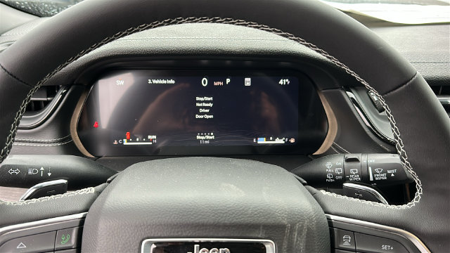 New 2026 Jeep Grand Cherokee Altitude AWD/4WD image 14