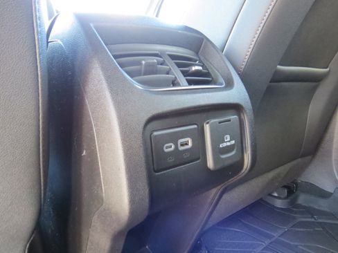 Certified 2024 Chevrolet Blazer Premier w/ Enhanced Convenience Package image 17