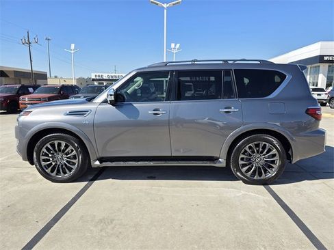 Used 2021 Nissan Armada Platinum image 12