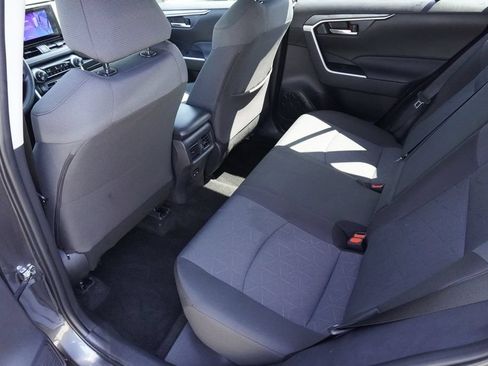 Used 2025 Toyota RAV4 XLE AWD/4WD image 29