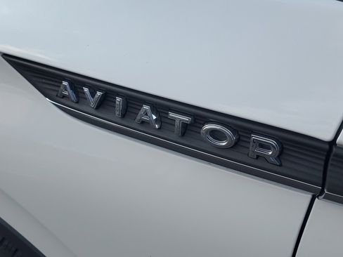 New 2026 Lincoln Aviator Premiere image 7
