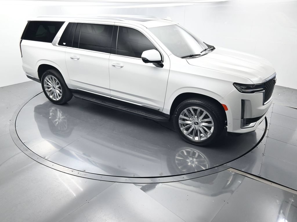 Used 2023 Cadillac Escalade ESV Premium Luxury AWD/4WD image 42