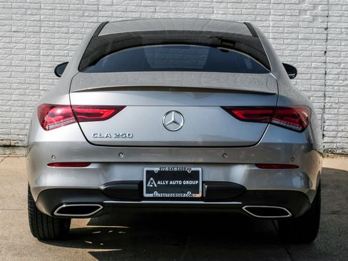 Used 2020 Mercedes-Benz CLA 250 image 9