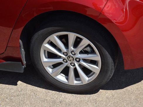 Used 2025 Toyota Corolla SE FWD image 13
