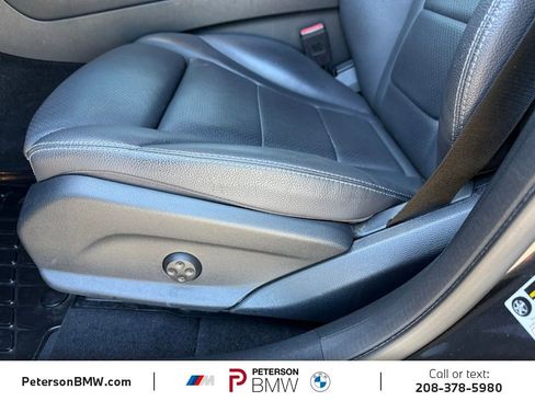 Used 2021 Mercedes-Benz GLC 300 4MATIC image 23