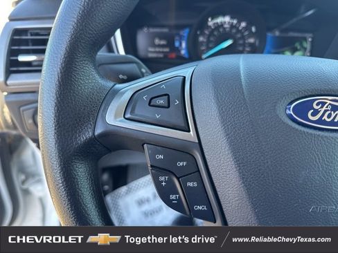 Used 2017 Ford Fusion S image 21