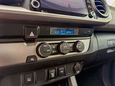 Used 2021 Toyota Tacoma SR5 image 25