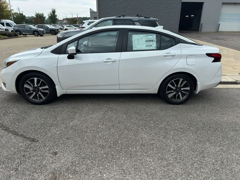 New 2025 Nissan Versa SV w/ Trunk Package image 7