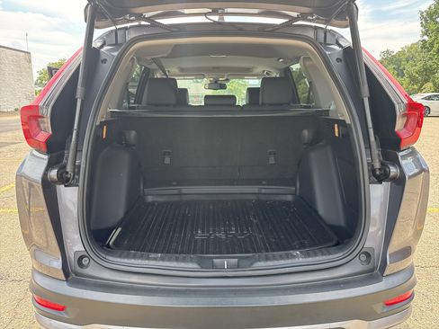 Used 2020 Honda CR-V Touring image 11