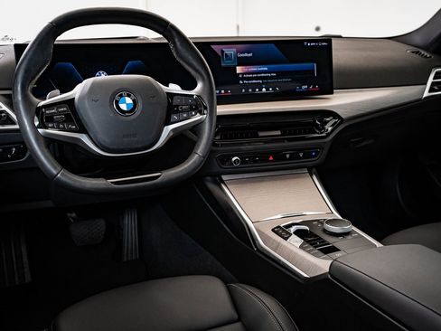 Certified 2025 BMW 330i xDrive Sedan image 4