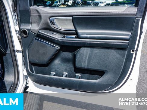 Used 2025 Ford Expedition Platinum AWD/4WD image 56