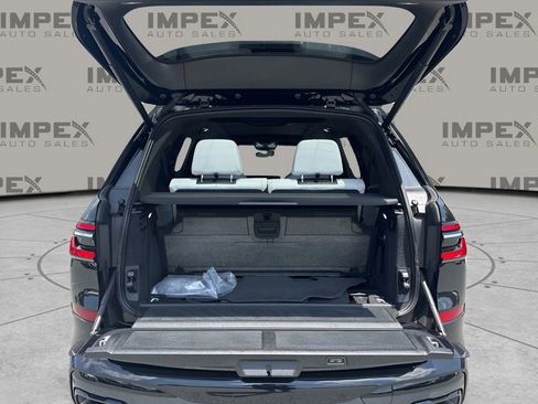 Used 2023 BMW X7 xDrive40i w/ M Sport Package image 31