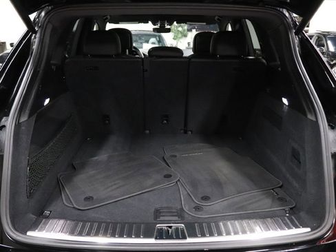 Used 2019 Porsche Cayenne image 17