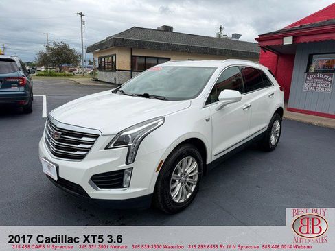 Used 2017 Cadillac XT5 FWD image 3