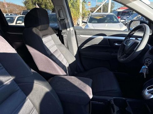 Used 2018 Honda CR-V LX image 10